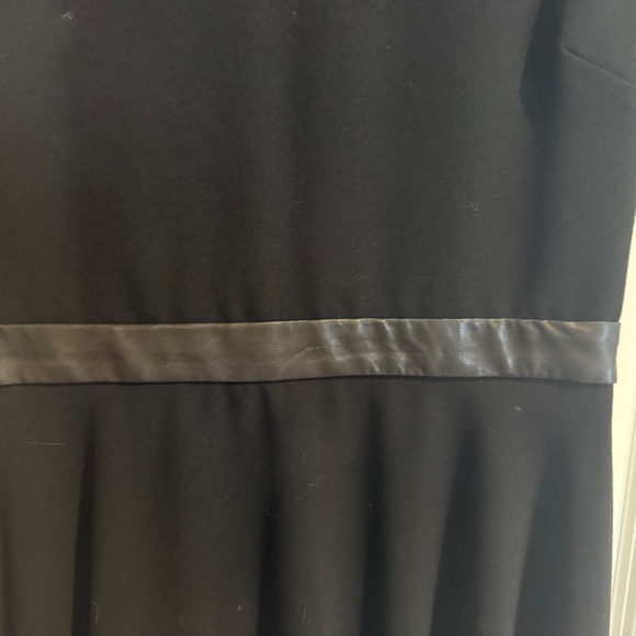 Alice and Olivia - size large - black knee length dress - Picture 5 of 6